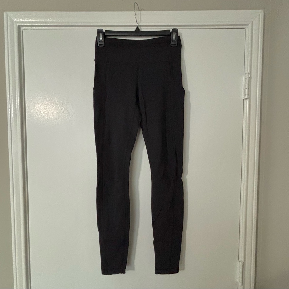 Lululemon leggings with side pockets